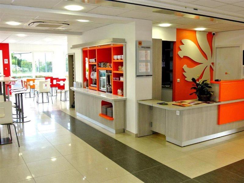 Hotel Premiere Classe Saint Etienne - Aéroport Bouthéon