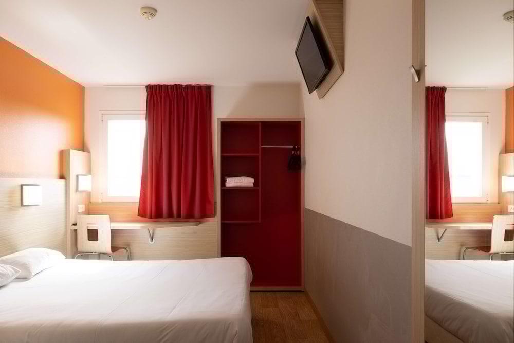 Hotel The Originals Access,tendance Hotel, Saint-etienne